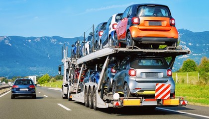 缺乏基本面支撑，长久物流三连板后连续暴跌警示炒作风险